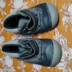 Toddler Size 4 Stride Rite Felix Grey Leather Velcro Shoes